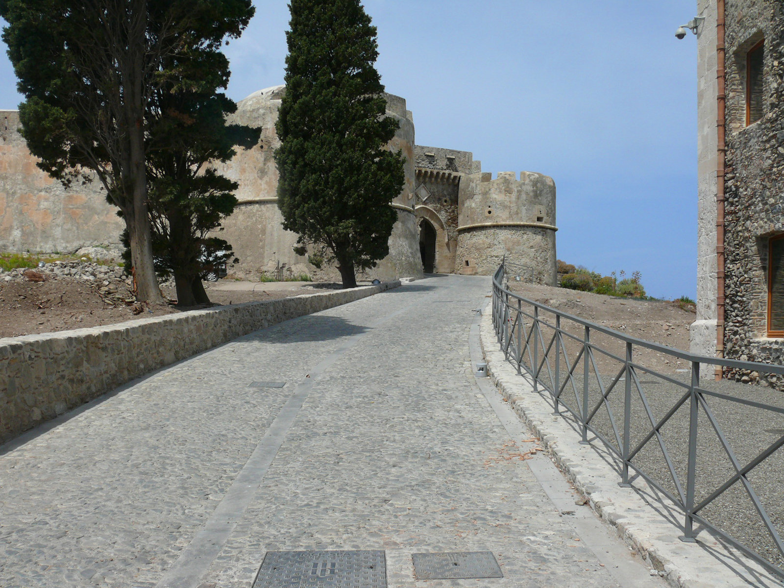 STRADA INTERNA_077